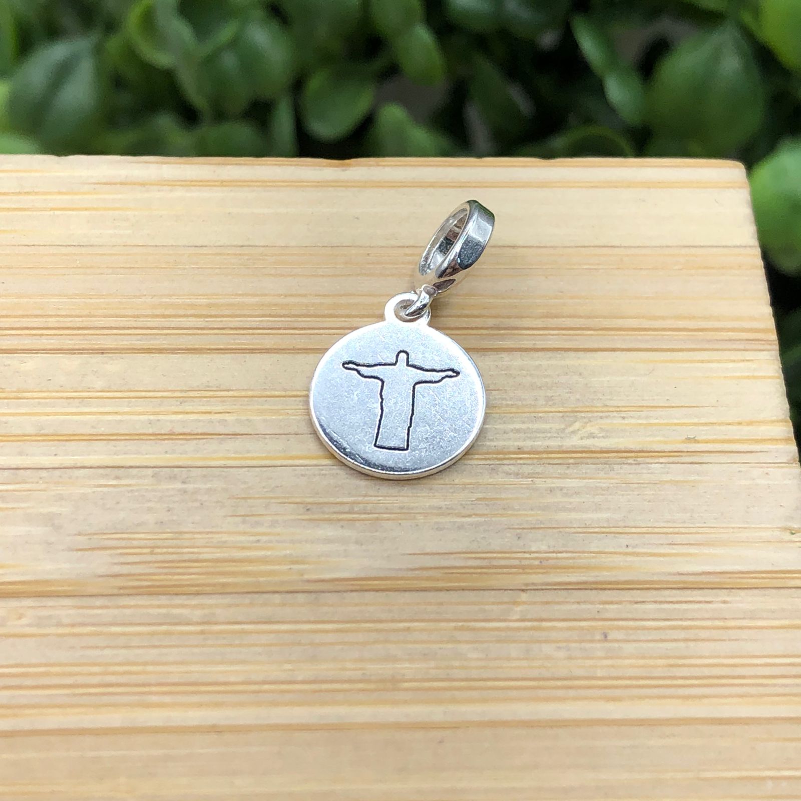 Berloque de prata 925 medalha cristo redentor