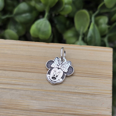 Pingente Minnie Chapinha 1cm 0,3g - Imagem 3