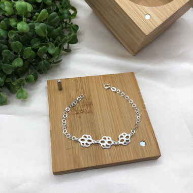 Pulseira Pingente Central 3 Gotas Vazadas De Prata - Imagem 3