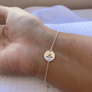 Pulseira com Pingente Central 3 Coração Chapinha Duplo 2,5gr - Imagem 4