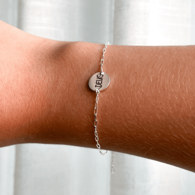 Pulseira com Pingente Central em Chapinha Amor - Imagem 5