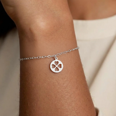 Pulseira Feminina 18cm 1 pingente trevo 1,2gr em Prata 925 - Imagem 3