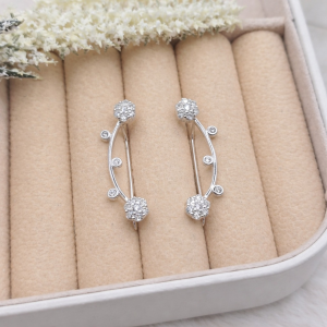 Brinco de prata 925 ear cuff flor cravejada - Imagem 9