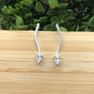 Brinco de prata 925 seta cravejada com pedra zirconia - Imagem 10