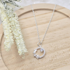 Corrente de prata 925 com pingente círculo com borboleta e flores - Imagem 10