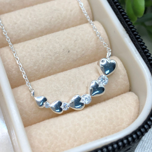 Corrente de prata 925 com pingente mini corações com ponto de luz - Imagem 11