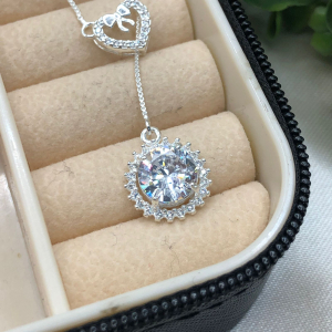 Gravatinha de prata 925 coração laço com ponto de luz cravejado - Imagem 10
