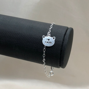 Pulseira com Pingente Pendurado  Gatinho com Escrita - Imagem 4