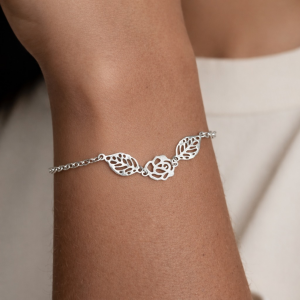 Pulseira Pingente Central Rosa com Folhas Detalhadas De Prata - Imagem 3
