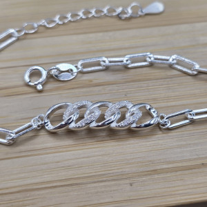 Pulseira de prata 925 com pingente círculos cravejados e lisos com extensor - Imagem 5