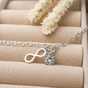Pulseira de prata 925 patuá com infinito vazado e ponto de luz - Imagem 5