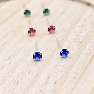 Trio de brincos de prata 925 ponto de luz azul escuro, vermelho e verde - Imagem 10