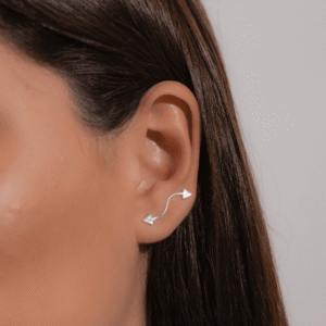 Brinco Ear Cuff Curvado com Seta