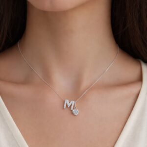 Corrente de prata 925 com pingente coração zirconia e letra inicial cravejada