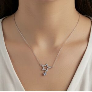 Corrente de prata 925 com pingente estrela cravejada com ponto de luz