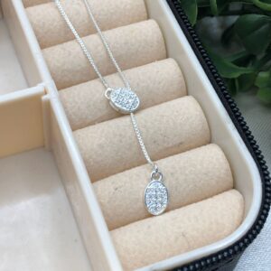 Gravatinha de prata 925 oval cravejado