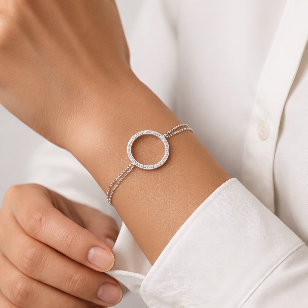 Pulseira de prata 925 dupla com pingente círculo cravejado vazado