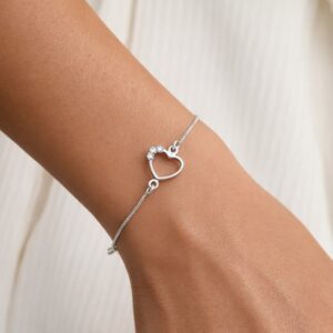 Pulseira de prata 925 elo v12 com pingente coração vazado com detalhe zirconia De Prata