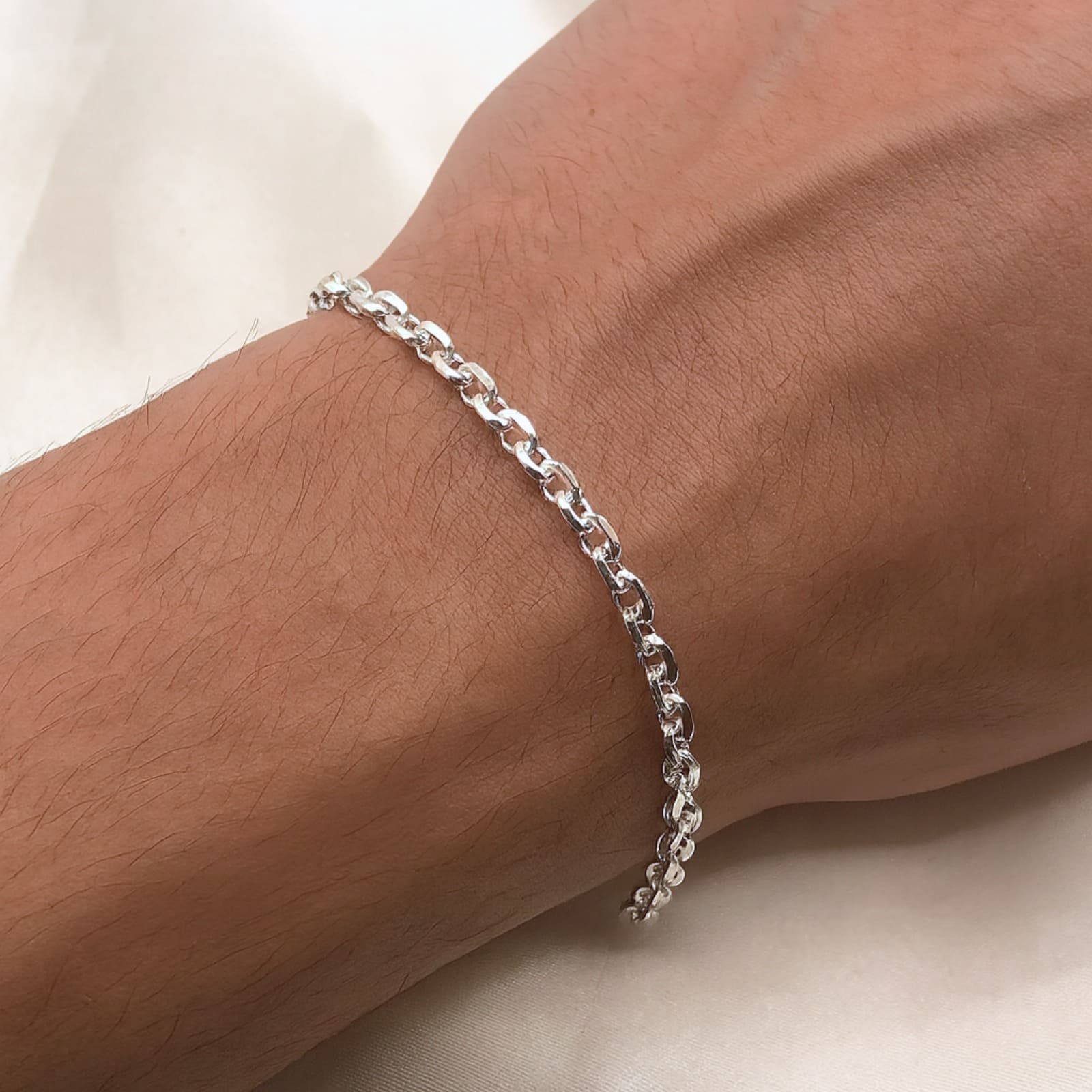 Pulseira de Prata Lisa Elo Cadeado F120 4mm 8,5g