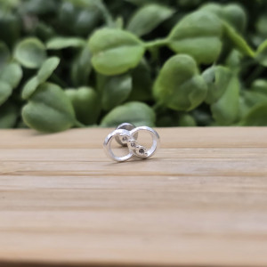 Piercing de prata 925 infinito vazado com detalhe cravejado para hélix, tragus e tash rock - Imagem 9