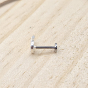 Piercing de prata 925 meio coração cravejado para helix, tragus e tash rock - Imagem 11