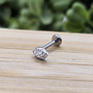 Piercing de prata 925 oval cravejada para hélix, tragus, lóbulo e tash rock - Imagem 10