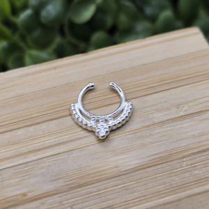 Piercing de prata 925 pontilhado detalhado fake para septo - Imagem 9