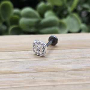 Piercing de prata 925 ponto de luz losango com cravejado para hélix, tragus e tash rock - Imagem 9